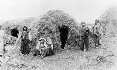 Aldea bereber cerca de Túnez, c.1900 de French Photographer